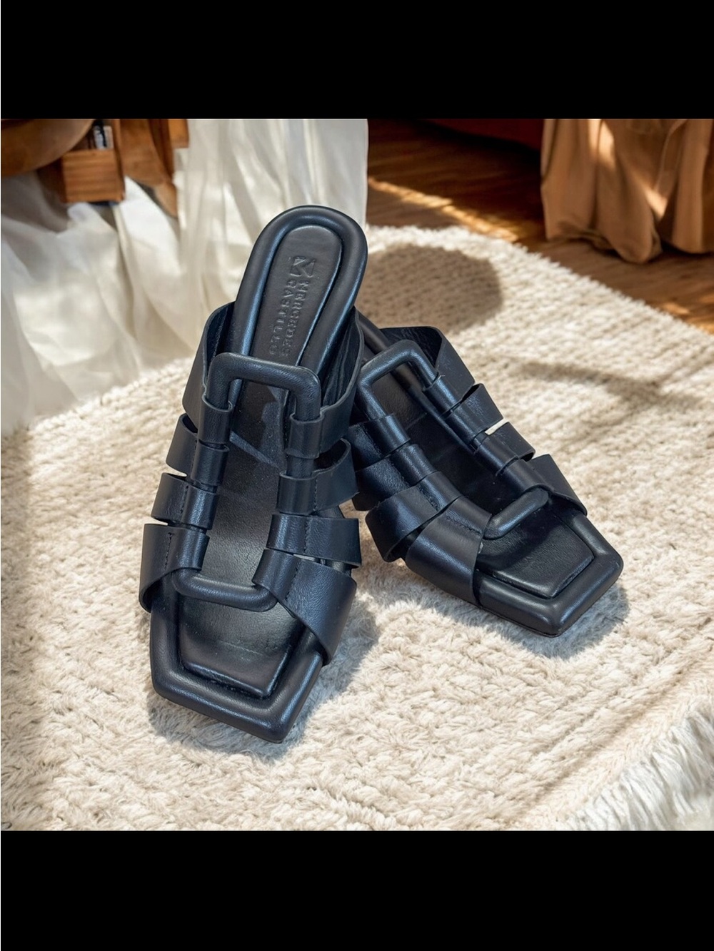 Mercedes Castillo Leather Slide Sandal (Women) Like new Size 6.5M